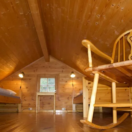赫勒达林希特森特山林小屋 耶勒